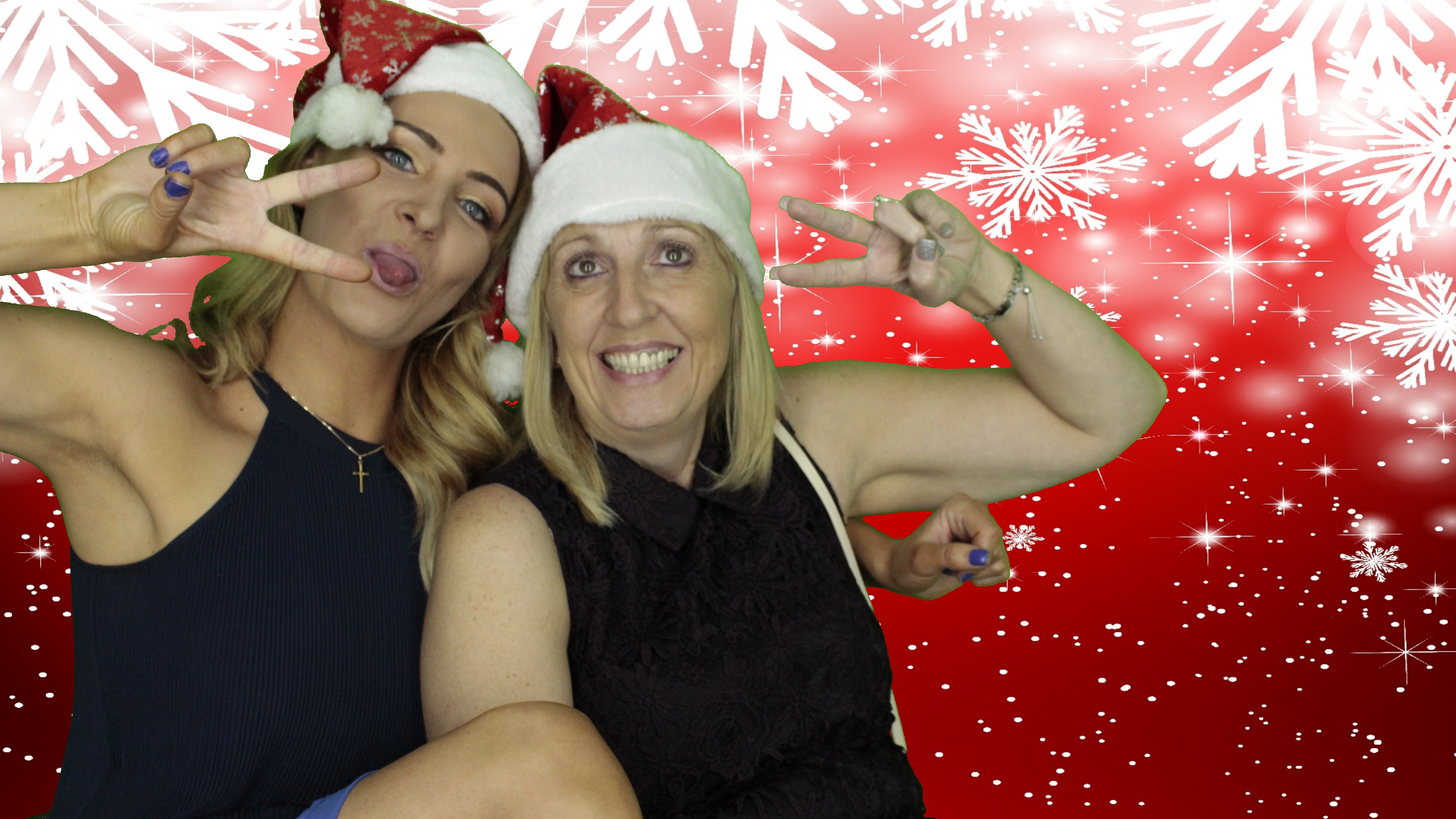 Portsmouth Water Christmas Party | View more photos from the event at gallery.myphotoboothexperience.co.uk/u/MyPhotoBoothExperienceLtd/Portsmouth-Water-Christmas-Party